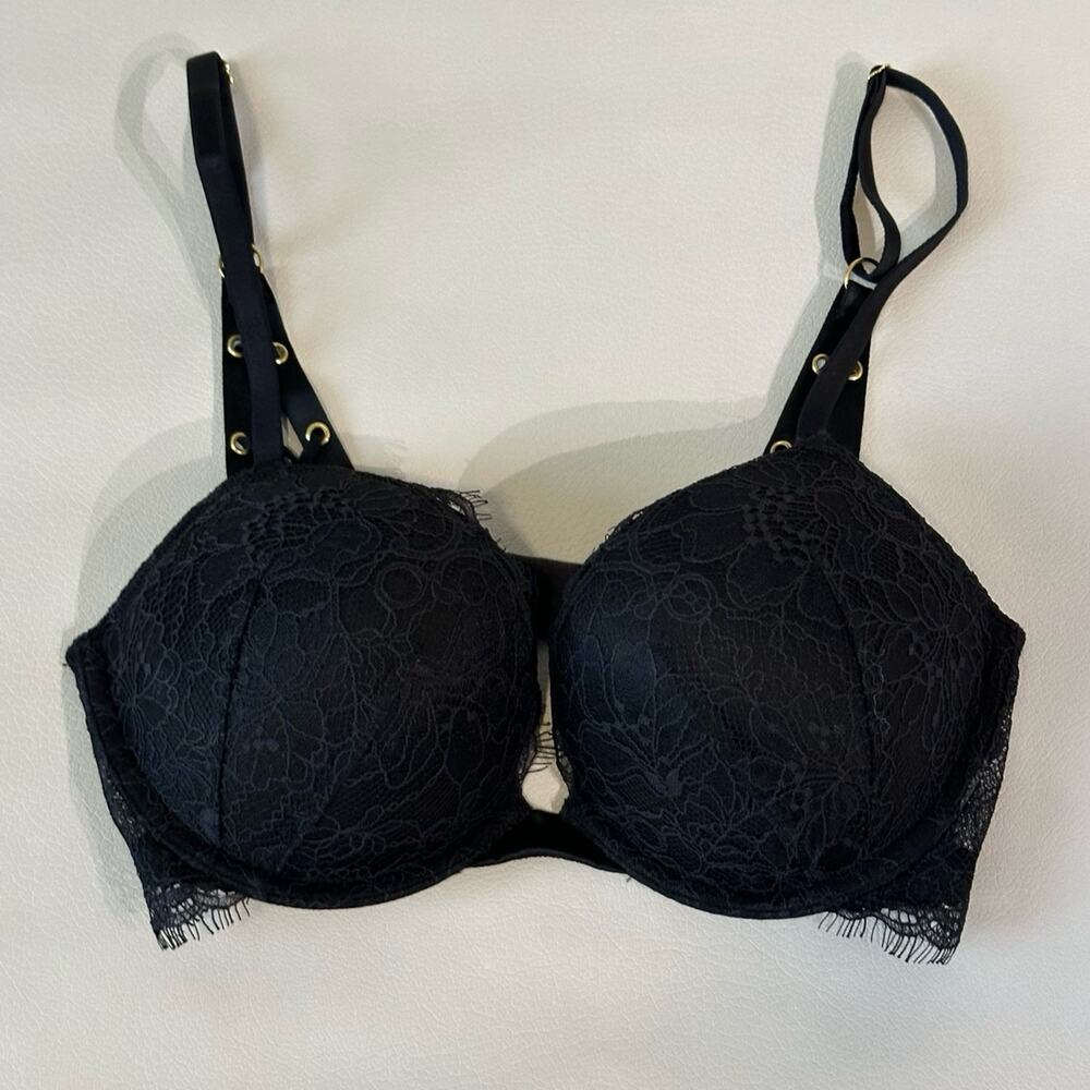 Victoria’s Secret Very Sexy Push-Up Bra